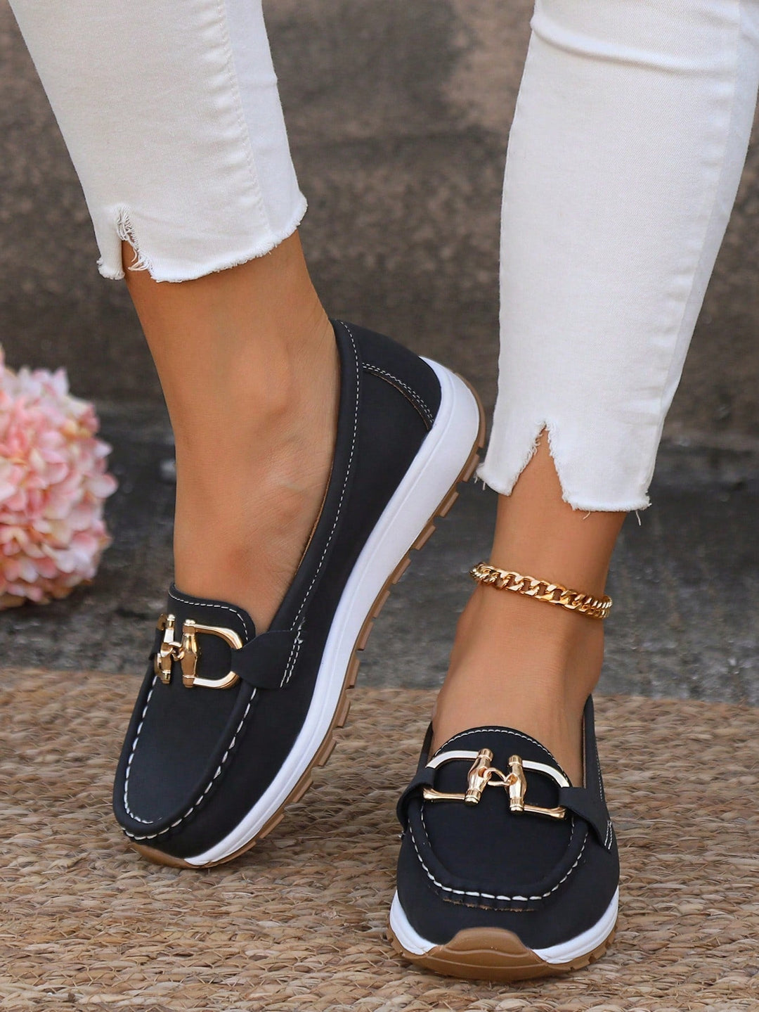 Elly | Stylish Buckle Shoes