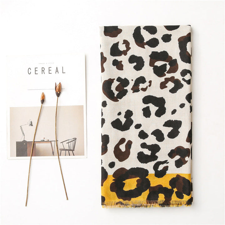 Briar | Casual Leopard Print Scarf