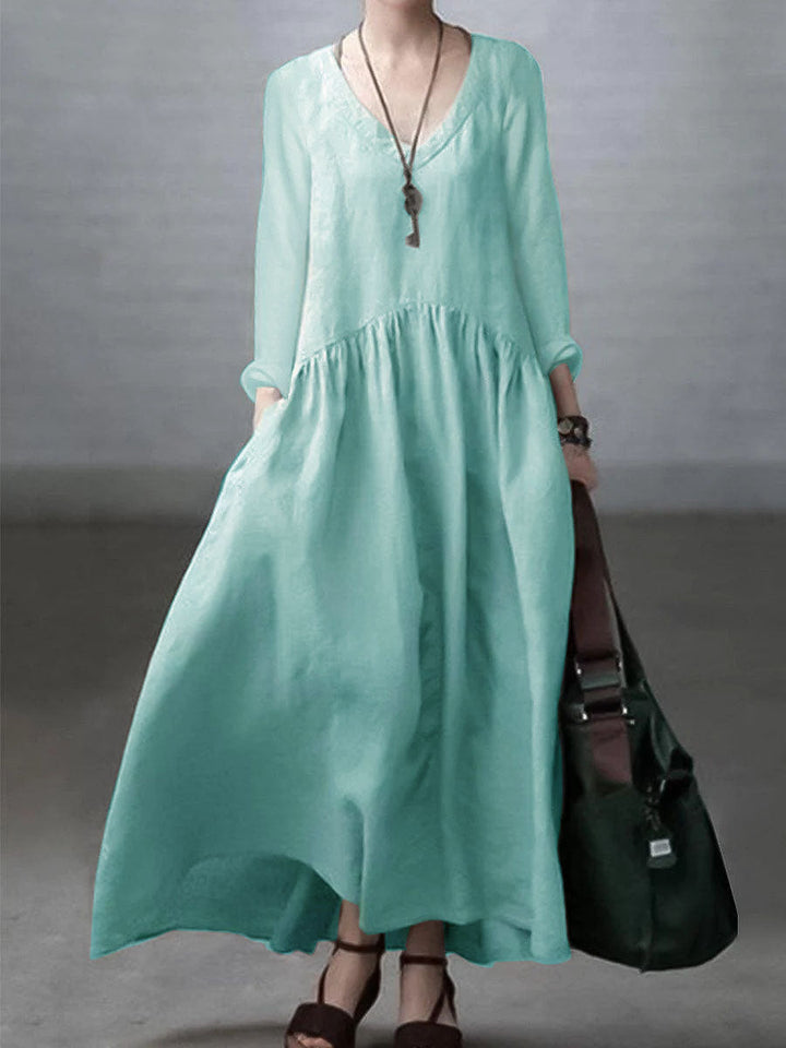Simple and Casual Dress Made of Cotton and Linen with V-Neck