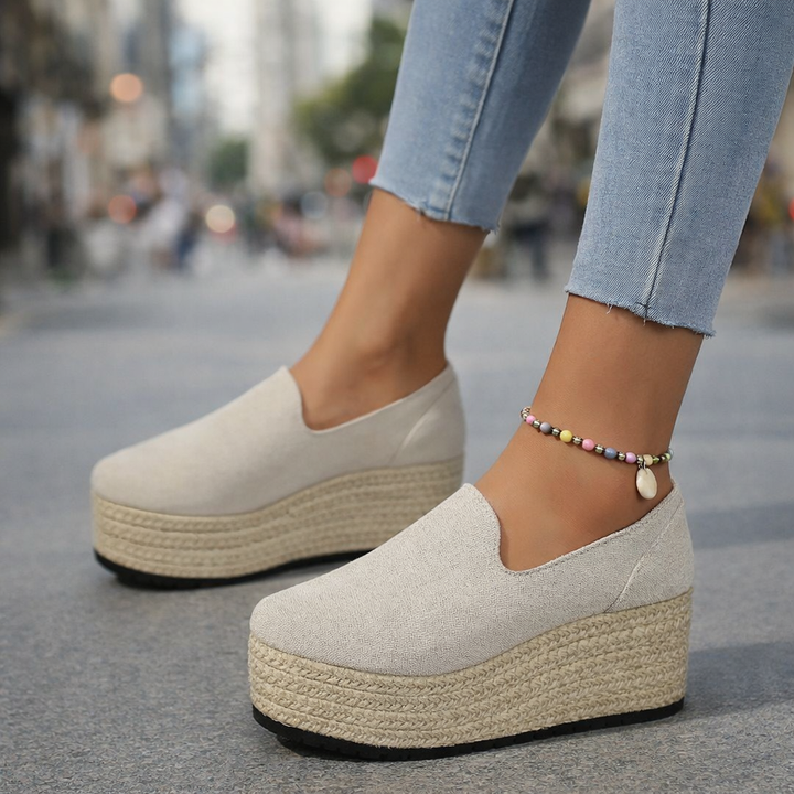 Ivy Manhattan | Unique Rise Platforms
