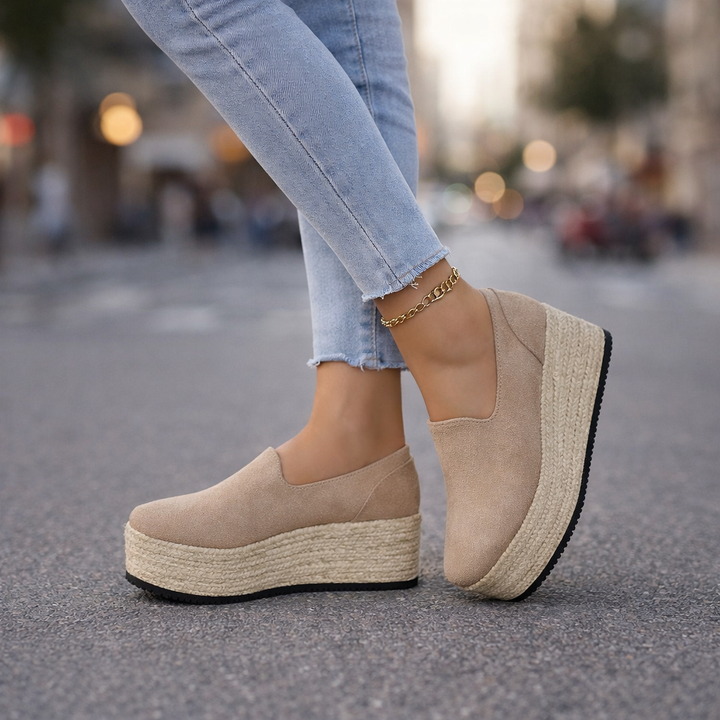 Ivy Manhattan | Unique Rise Platforms
