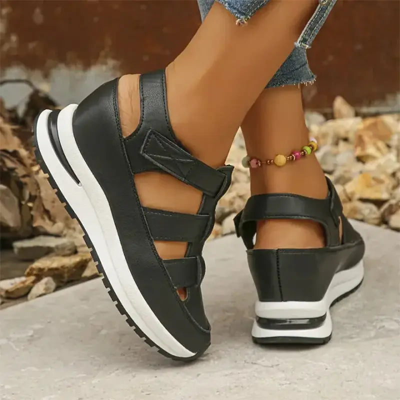 Lone | Perfectly Comfortable Sandals