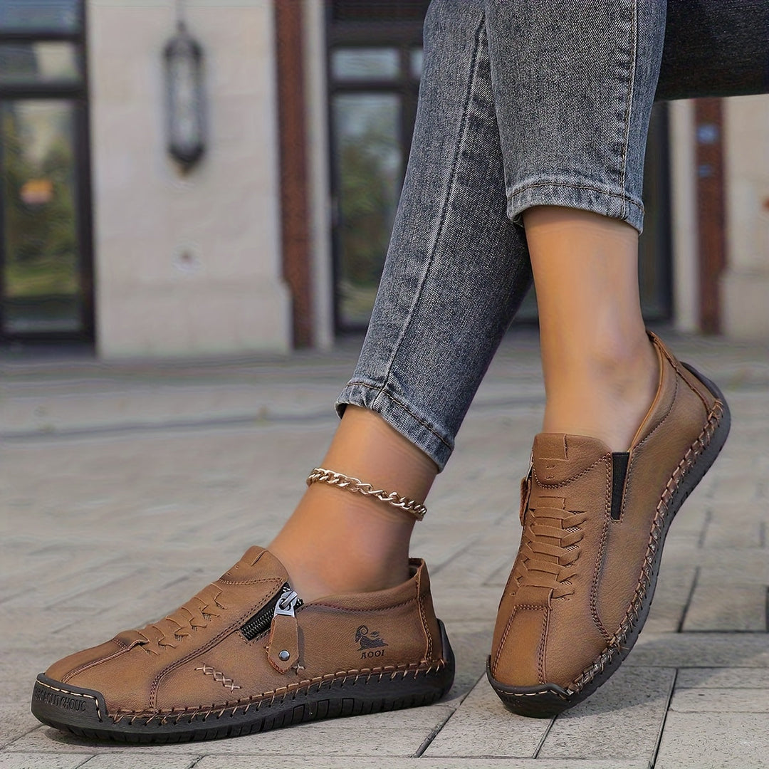 Nila | Elegant Comfort with Practical Zipper