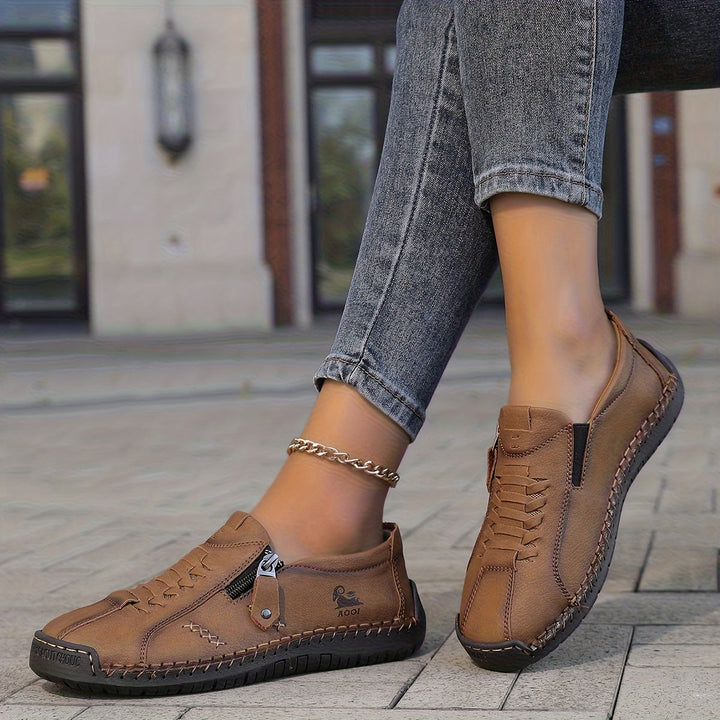 Nila | Elegant Comfort with Practical Zipper