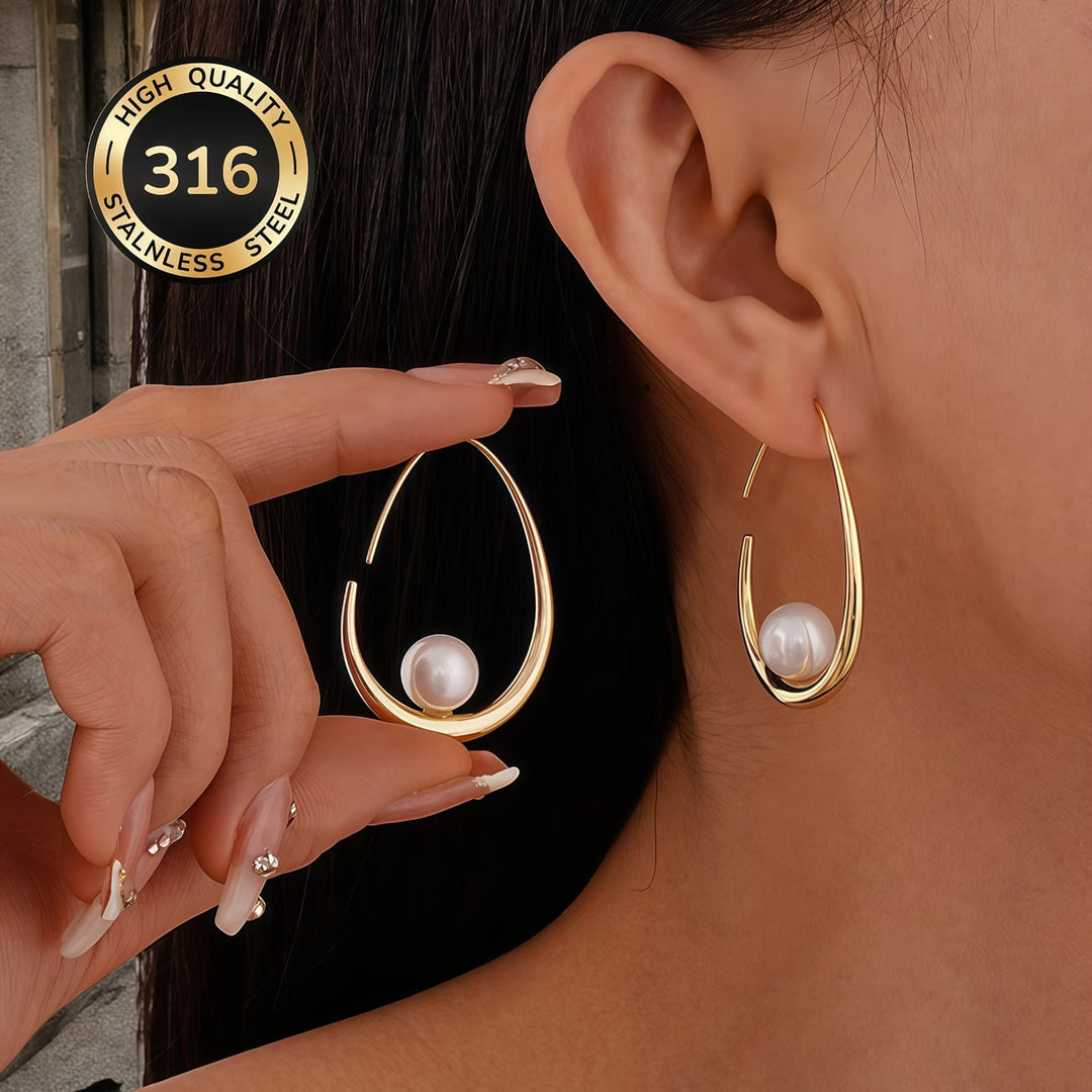 Solange | Crescent Pearl Hoop Earrings