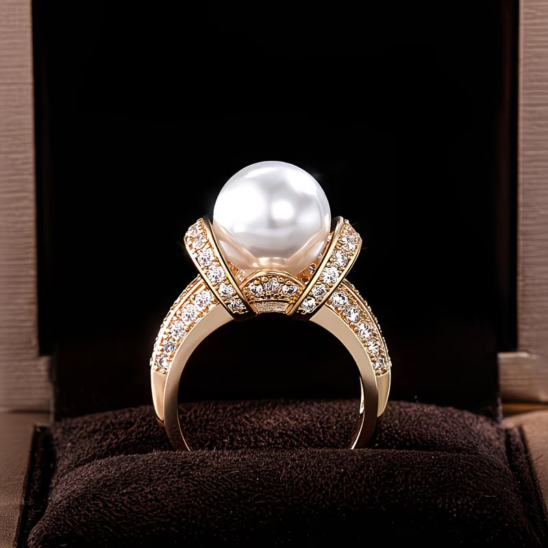 Genevieve | The Crown Pearl Ring