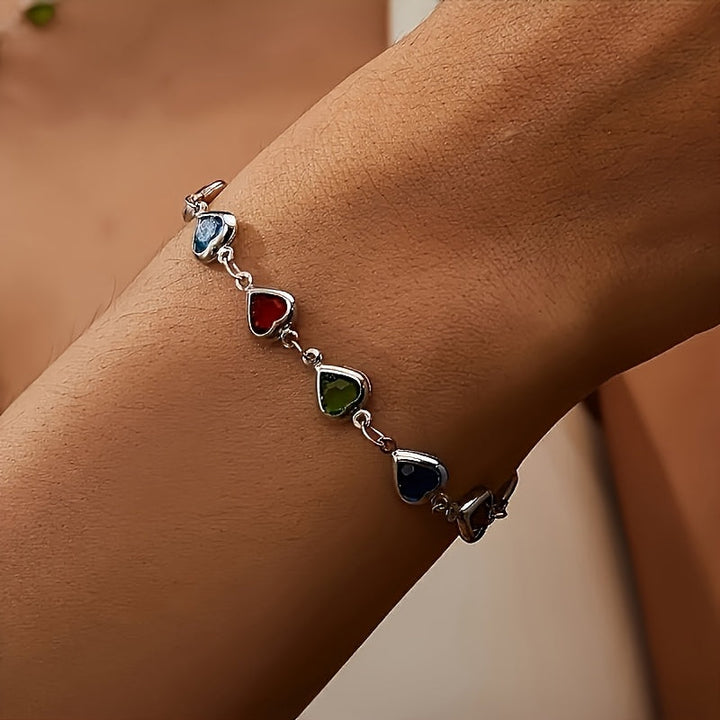 Cora | Heart Shaped Charm Bracelet