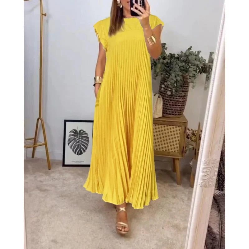 Petra™ – Classic and Comfortable Pleated Dress