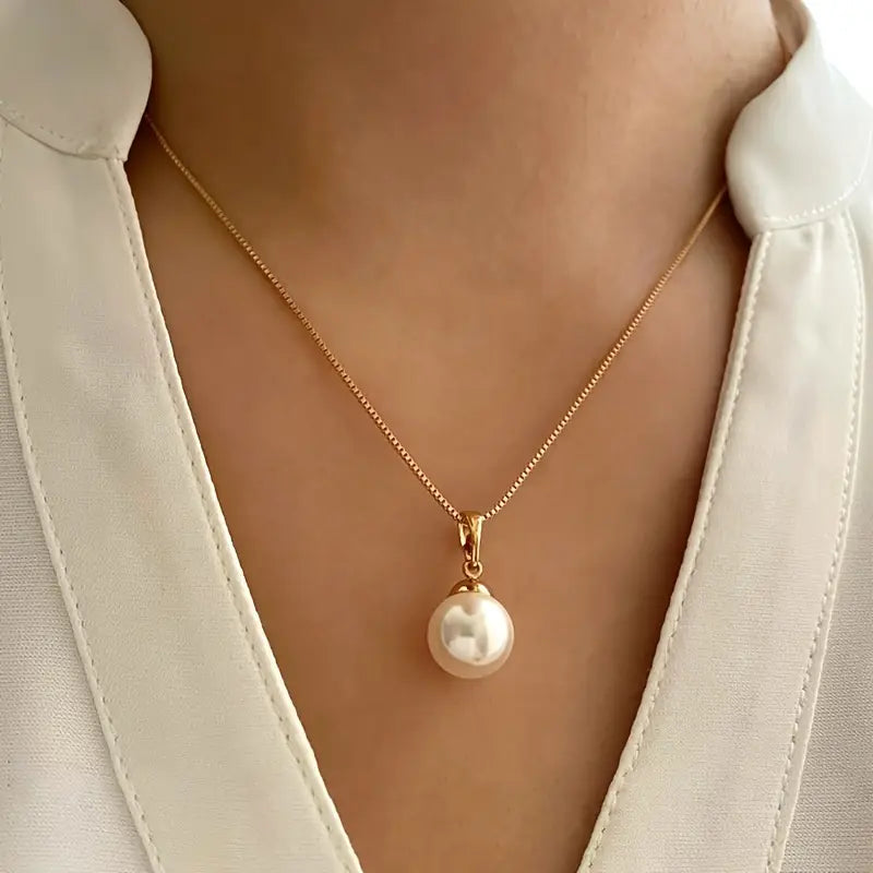 Ottilie | Elegant, Graceful Pearl Necklace Set
