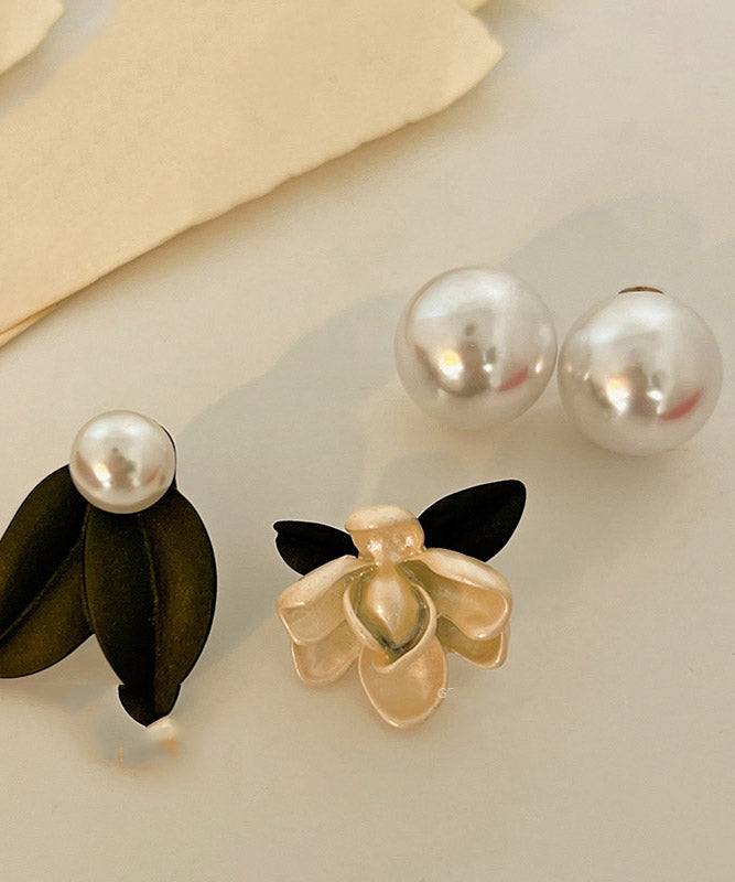 Yellow Pearl Gardenia Stud Earrings