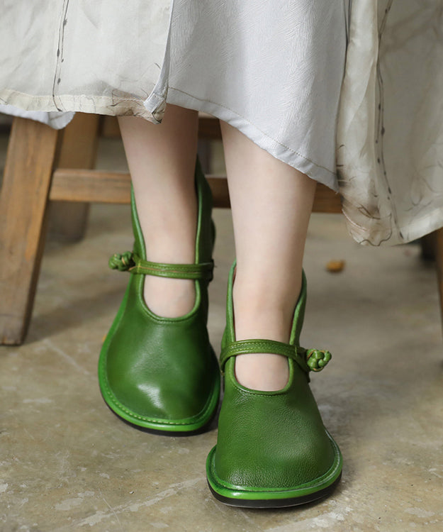 Comfortable, sturdy, green, flat feet, flat shoes made of cowhide leather with upper buckle strap
