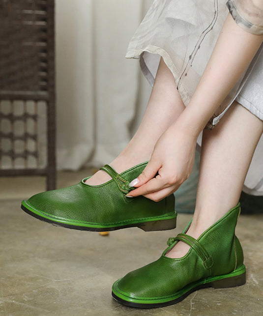 Comfortable, sturdy, green, flat feet, flat shoes made of cowhide leather with upper buckle strap