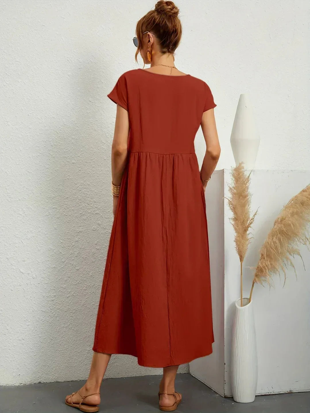 HEIKE | FLOWING MIDI DRESS OF TIMELESS ELEGANCE
