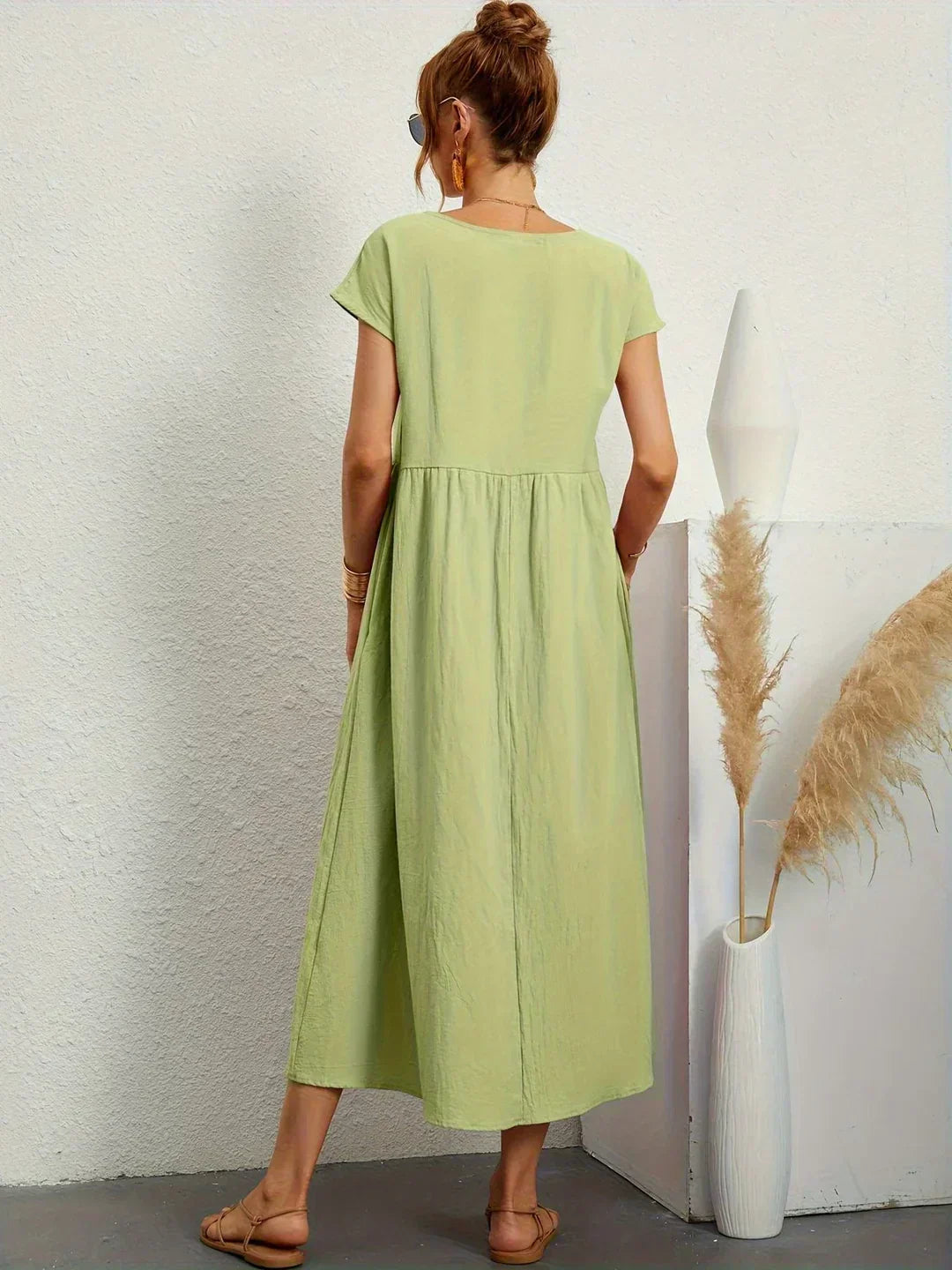 Naya | Airy Midi Dress