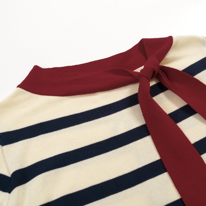 Red | Cropped Sleeve Knit Top
