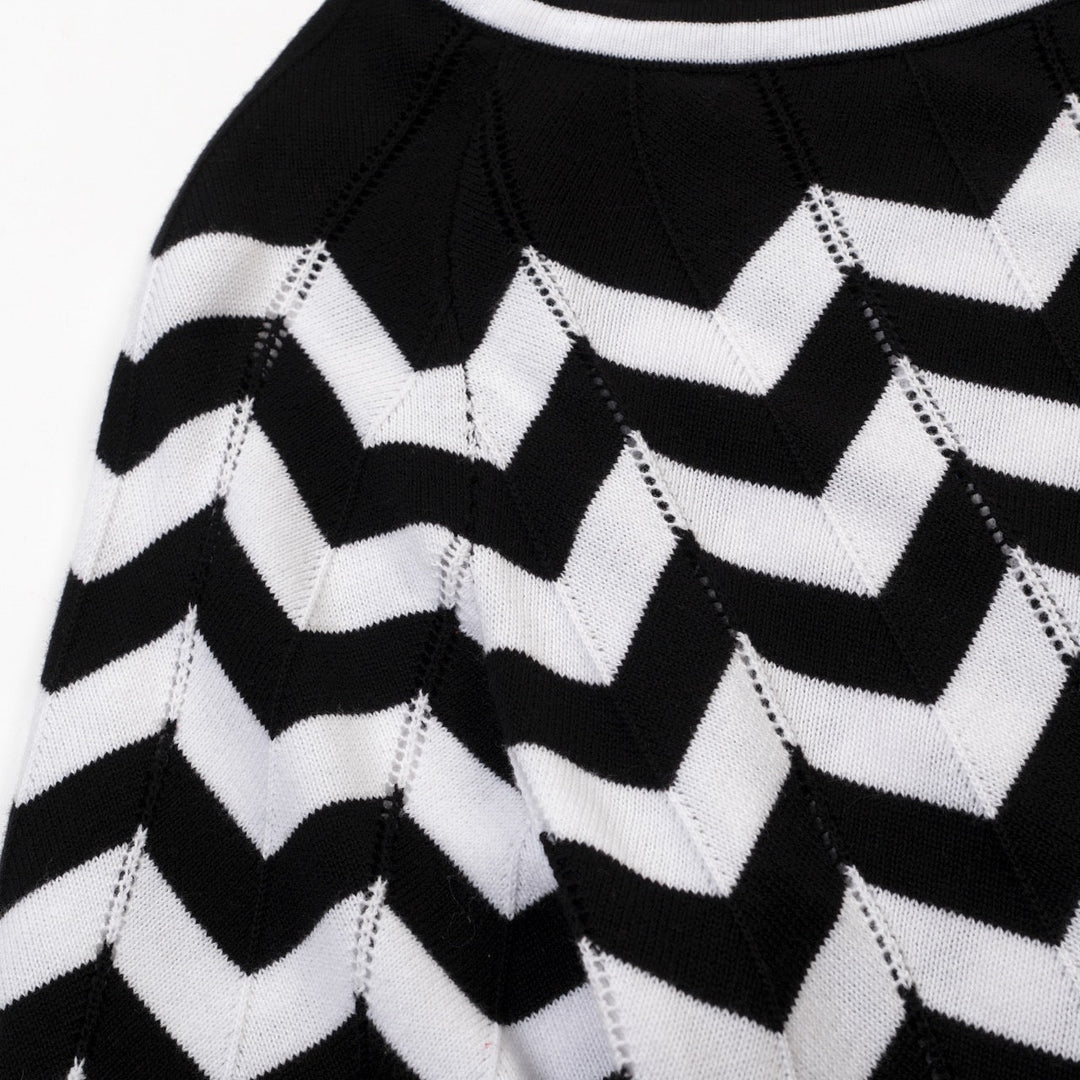 Black | Vintage Preppy Five-Minute Sleeve T-Shirt