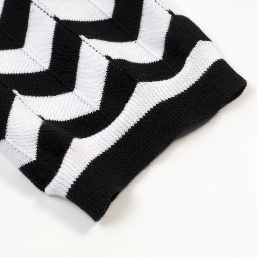 Black | Vintage Preppy Five-Minute Sleeve T-Shirt