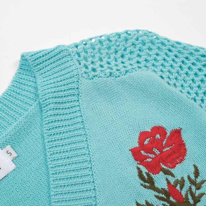 Mint Green | 1960s Rose Embroidered V-Neck Knit Top
