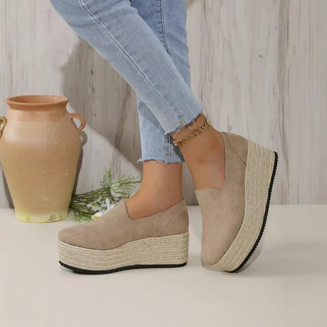 Ivy Manhattan | Unique Rise Platforms