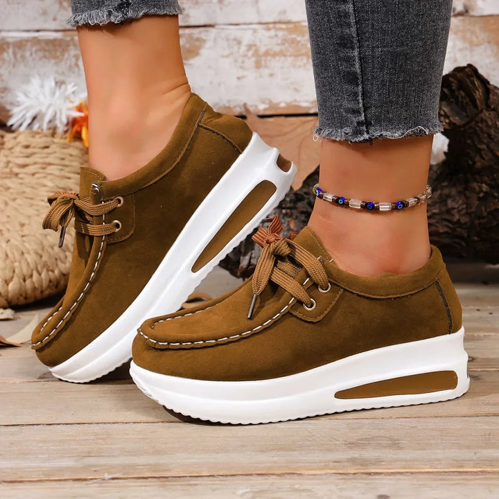 Ivy Manhattan | Minimalist Chic Shoe