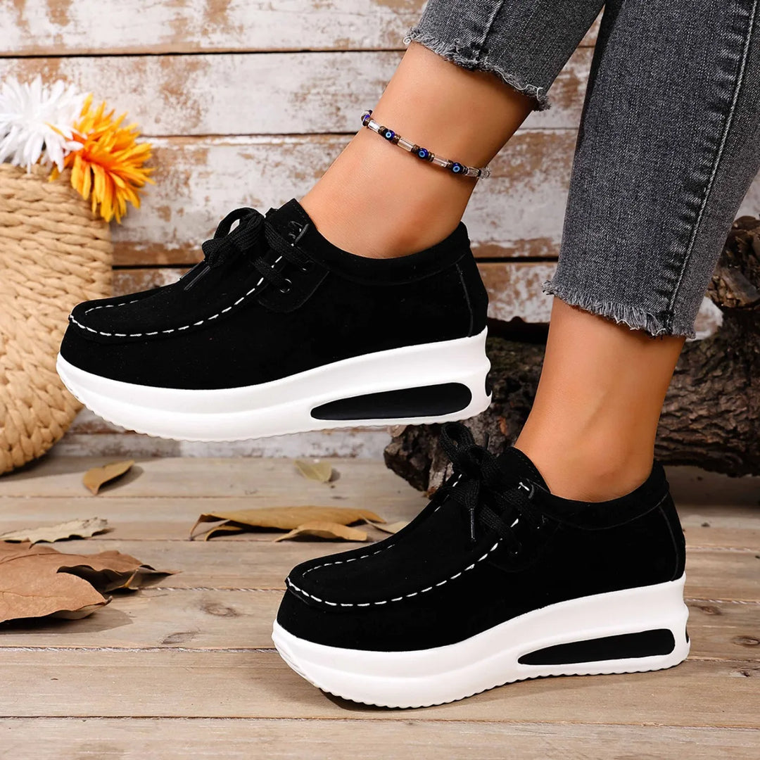 Ivy Manhattan | Minimalist Chic Shoe