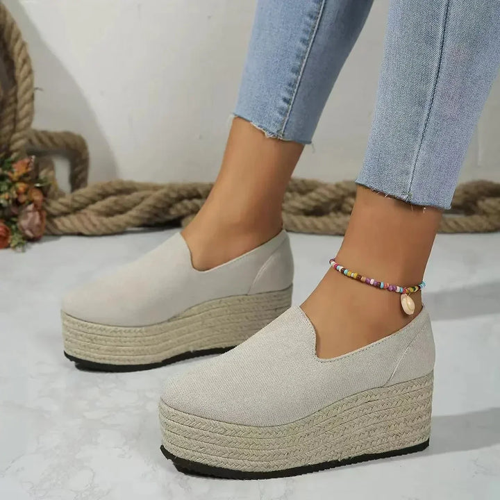 Ivy Manhattan | Unique Rise Platforms