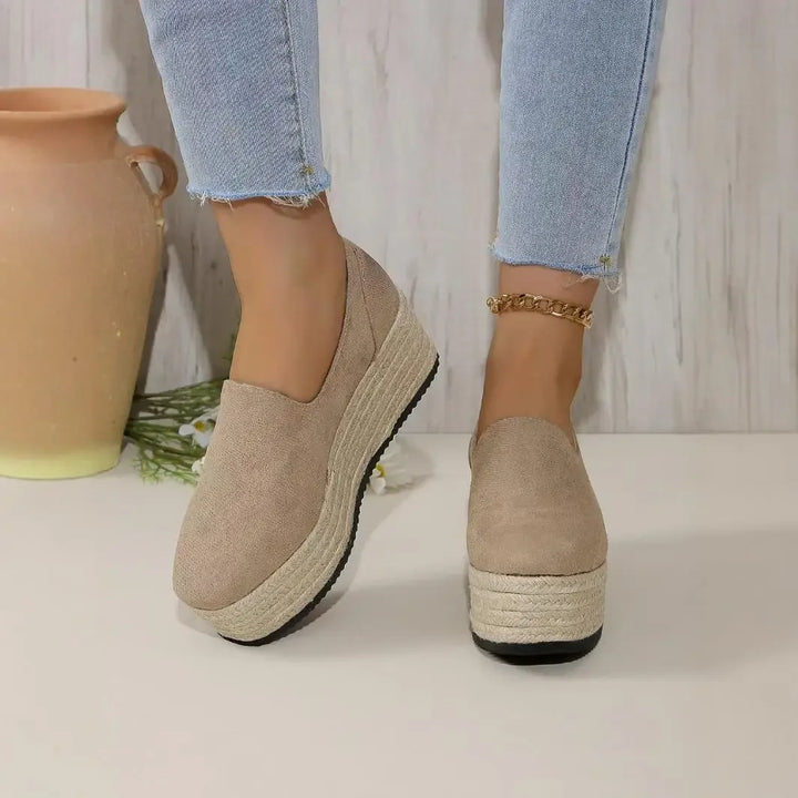Ivy Manhattan | Unique Rise Platforms