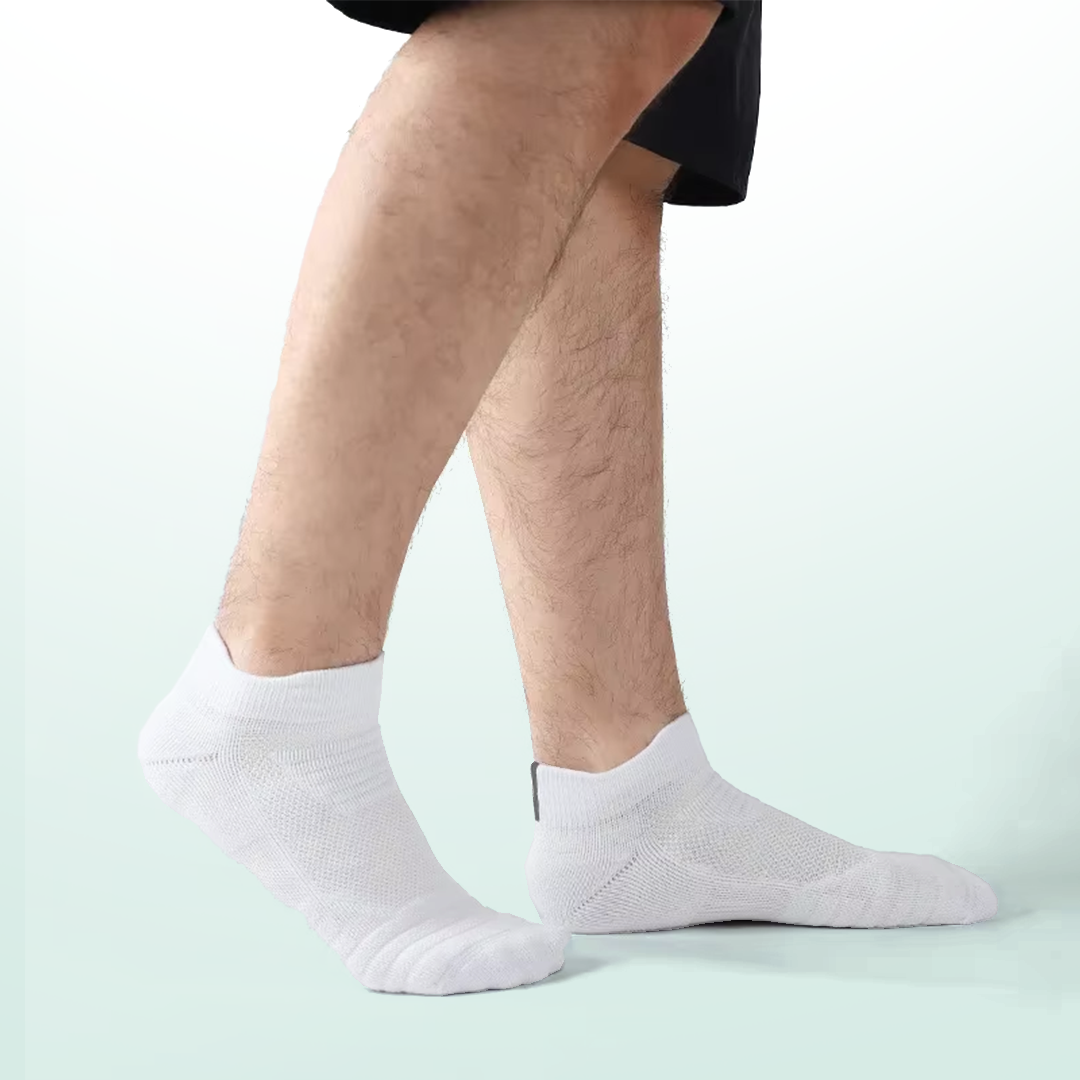 AeroVeno Mid-Calf Compression Socks