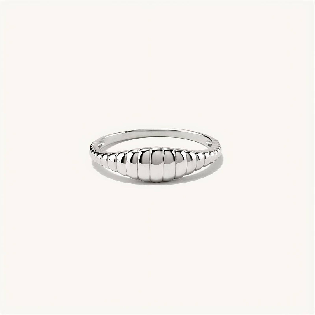 Minimalist Wave Signet Ring