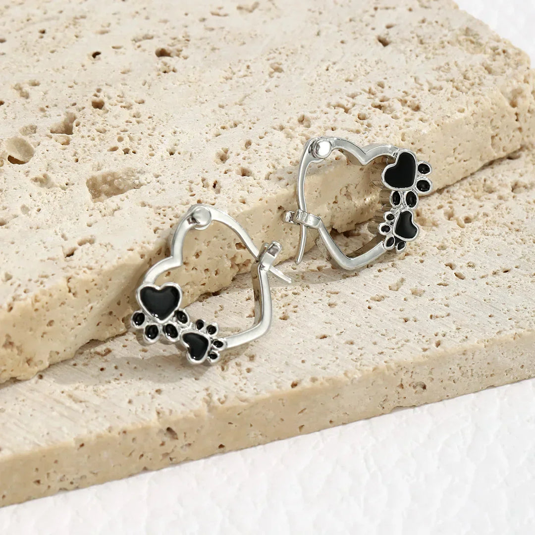 Amara™ | Heart Hoop Earrings