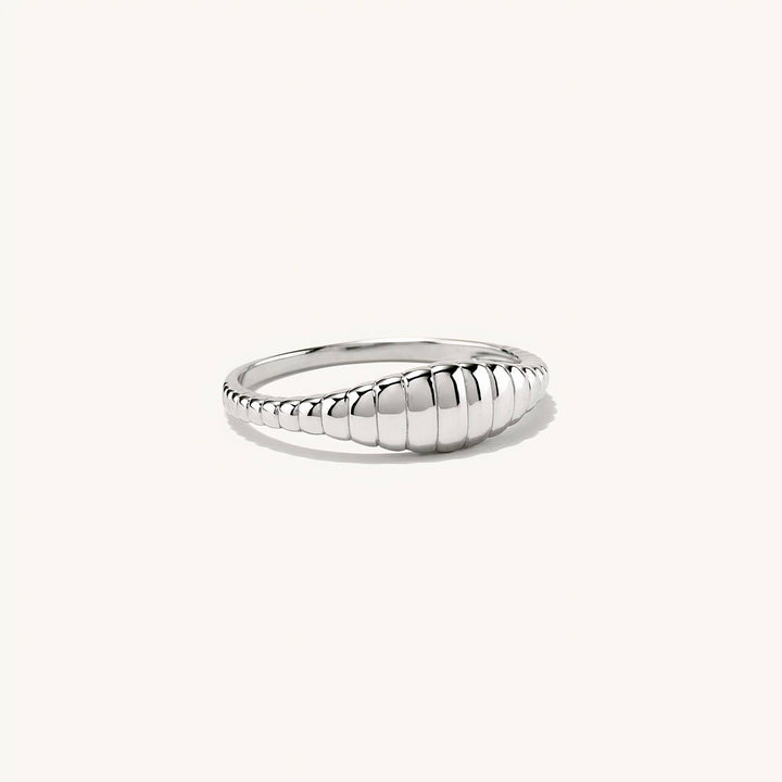 Minimalist Wave Signet Ring