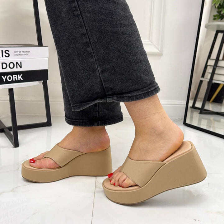 Brigida - Sandalo Zeppa Donna Punta Tallone Beige