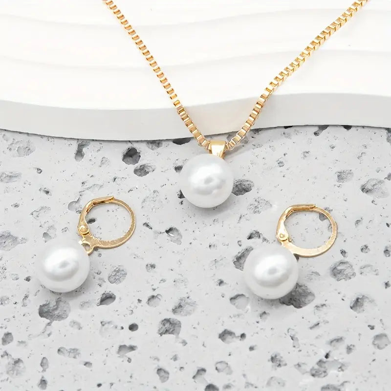 Ottilie | Elegant, Graceful Pearl Necklace Set