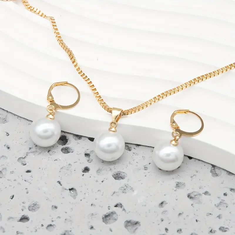Ottilie | Elegant, Graceful Pearl Necklace Set