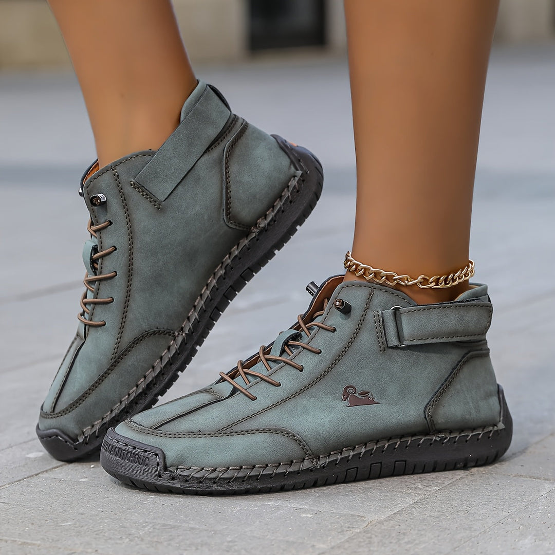 Lola | Ankle-High Comfort Sneaker