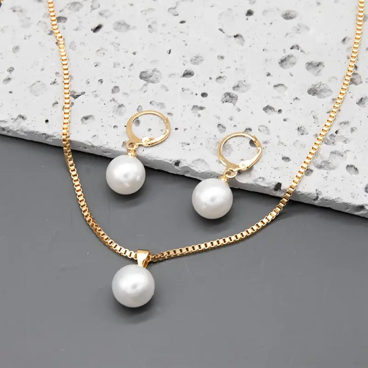 Ottilie | Elegant, Graceful Pearl Necklace Set