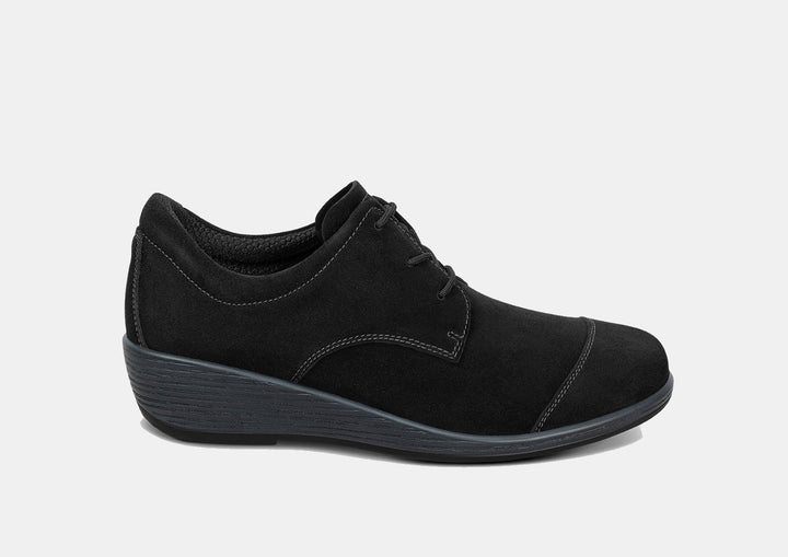 Eleanor | Royal Grace in Classic Black