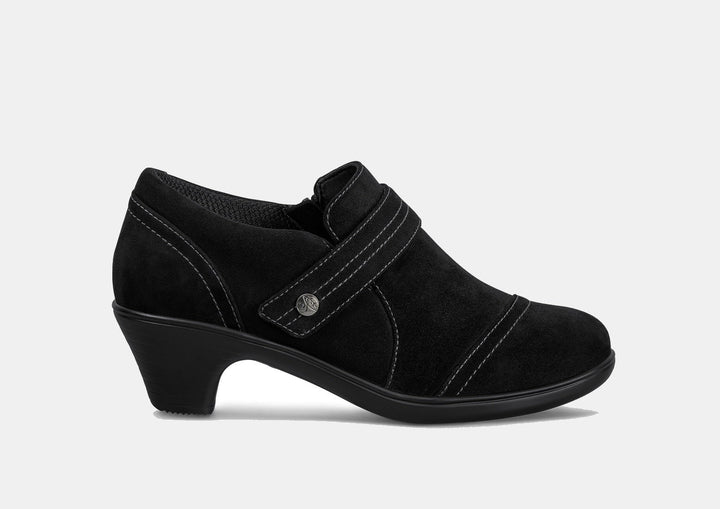 Eva | Sumptuous Elegance in Deep Black