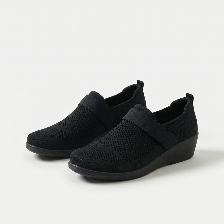 Eve | Timeless Elegance in Rich Black