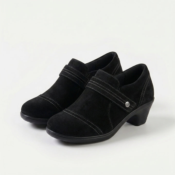 Eva | Sumptuous Elegance in Deep Black