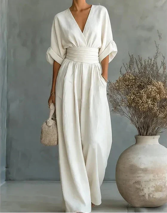 Daniela – Elegant Jumpsuit with V-Neck and Wide Leg
